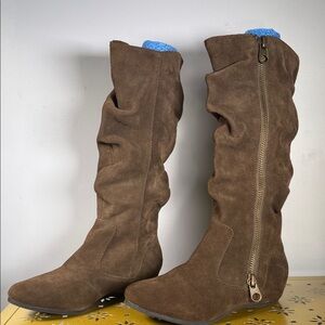 Bakers Brown Suede Slouch Knee-High Boots with Side Zip – Size 7